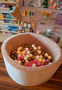 Ball pit