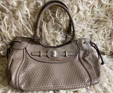 Vintage Guess leather bag with woven texture