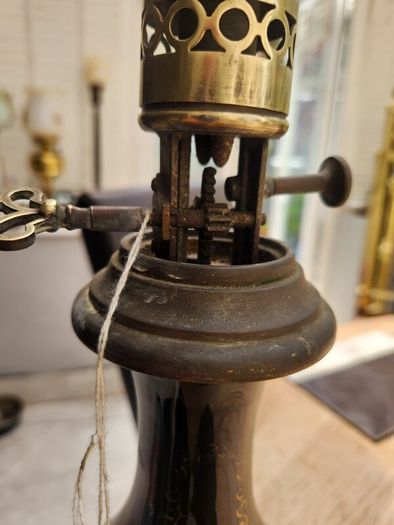 Vintage French oil lamp