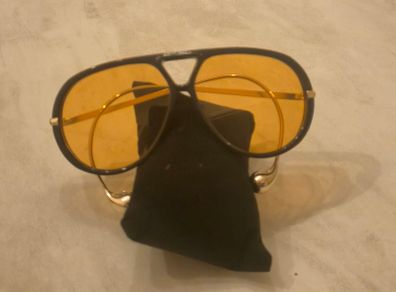 Vintage style aviator sunglasses with amber lenses
