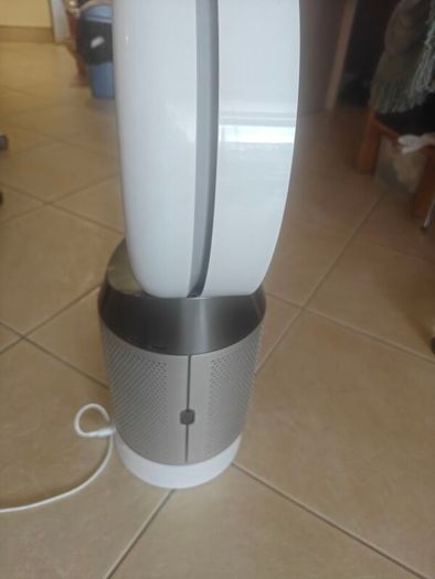 Dyson Pure Cool DP04 Air Purifier Fan App Controlled  83% Filters