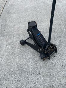 3 Tonne Trolley Jack