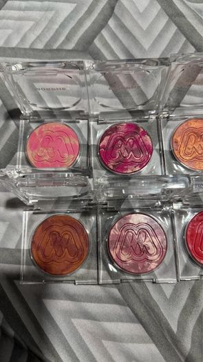 Morphe cloud light blushers