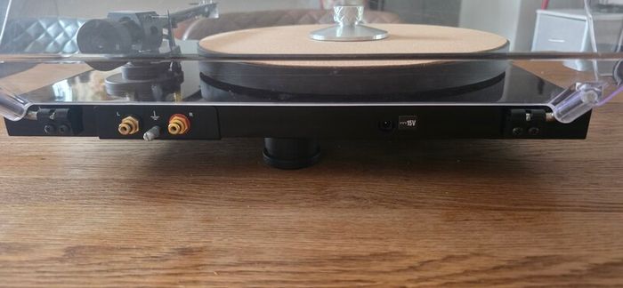 Pro-ject Debut Evo 2 Turntable