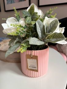 artifical flowers