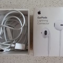 Apple EarPods with Lightning Connector - New in box