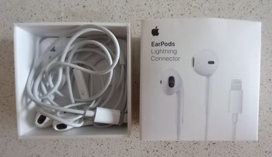Apple EarPods with Lightning Connector - New in box