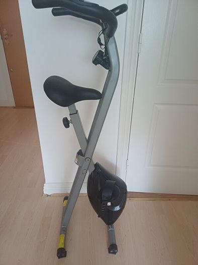 Exercise bike foldable