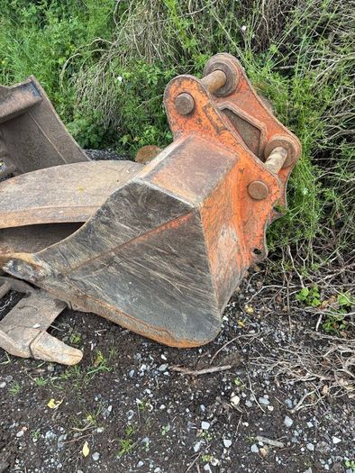 Selector grab /digging bucket