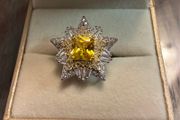 Star shape ring with yellow stones