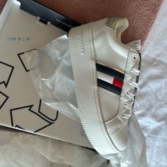 BNIB Tommy Hilfiger Platform Trainers