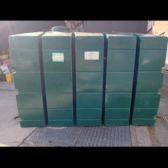 Oil tank