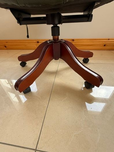 Captain's Chair