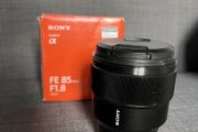 Sony SEL-85F18 Portrait Lens