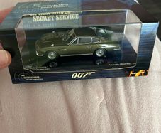 James Bond minichamps