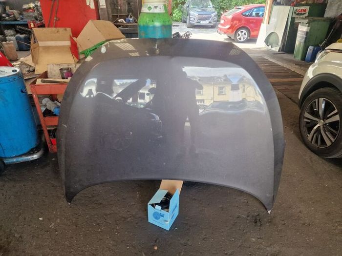 Hyundai Tucson Bonnet.