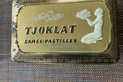 Rare 1950 s Tjoklat tin