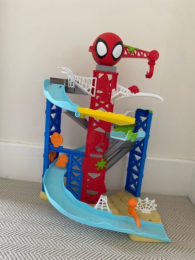 spiderman garage