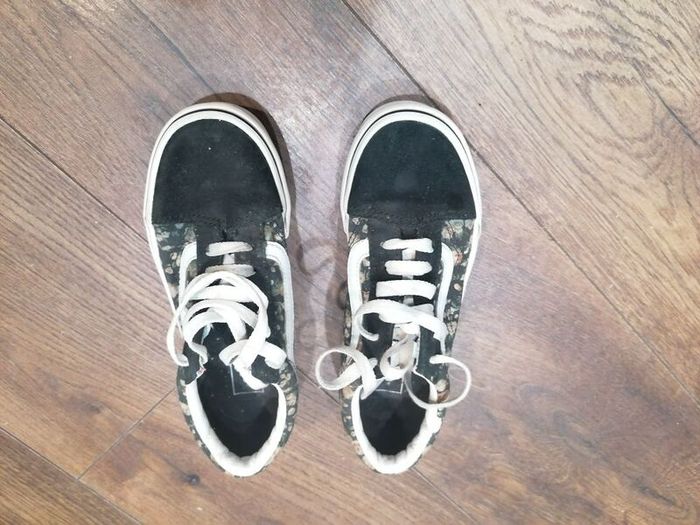 vans trainers