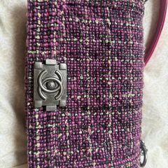 Women bag designer including post