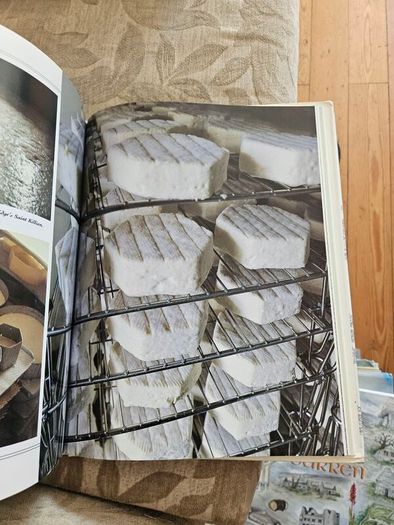 Irish Hands. The Tradition Of Beautiful Crafts.  By Sybil Connolly. First Edition Large Volume Hardback With Dustjacket In Good Condition.  See Photos For Same.
