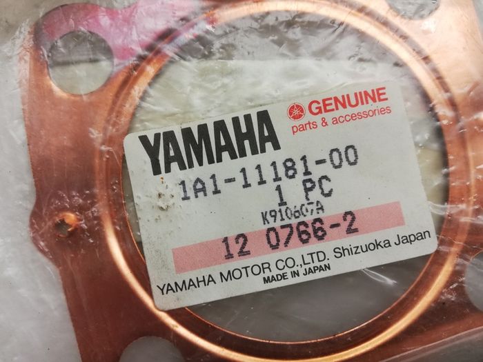 Yamaha RD400 head gaskets