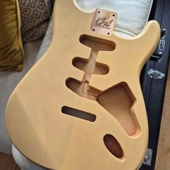 Stratocaster body brand new nitro finish