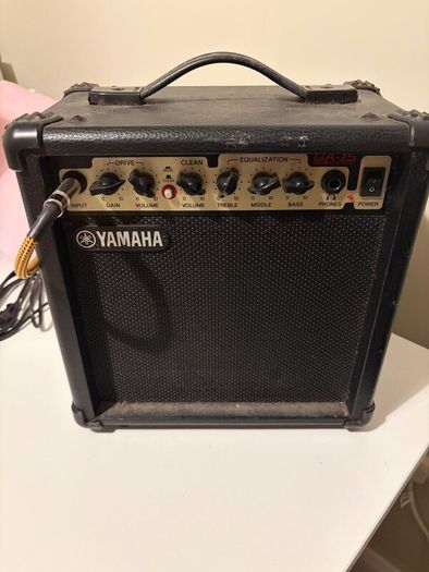 Electric Guitar Yamaha with Amp
