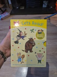 BNIB Sealed Let's Read 10 Early Readers