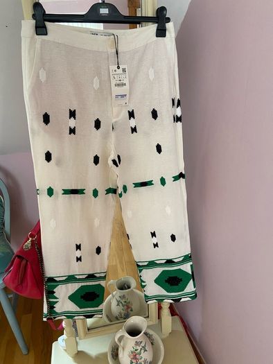 REDUCED Fab Zara Insta Famous Bloggers White Linen Blend Embroidered Trousers Size Large UK 12 New with Tags