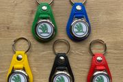 Brand new synthetic leather Skoda keyring with shopping trolley token/coin