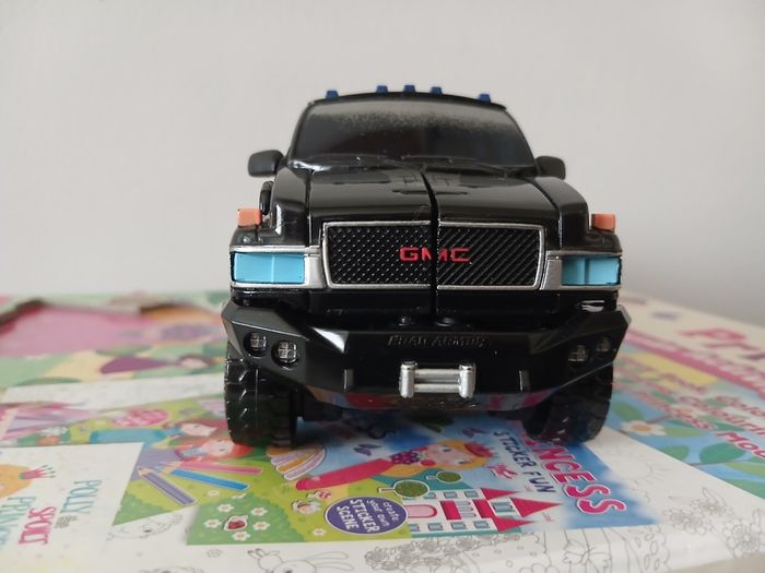 Transformer Ironhide