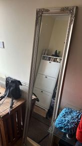 freestanding mirror