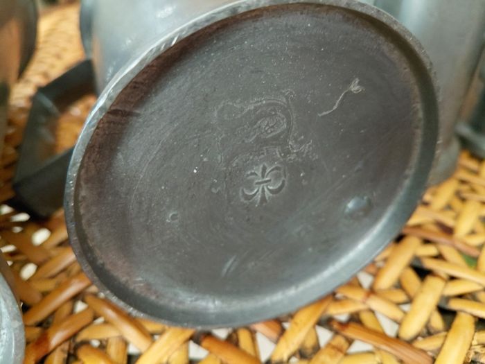Antique French solid pewter measuring tankards Fleurs de lys complete set