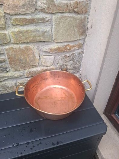37cm copper pot postage possible