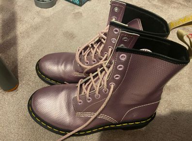 Kids doc martins