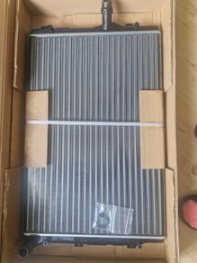 AVA VN2208 Engine Radiator
