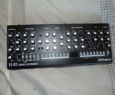 Roland SE-02 Boutique Analog Synth