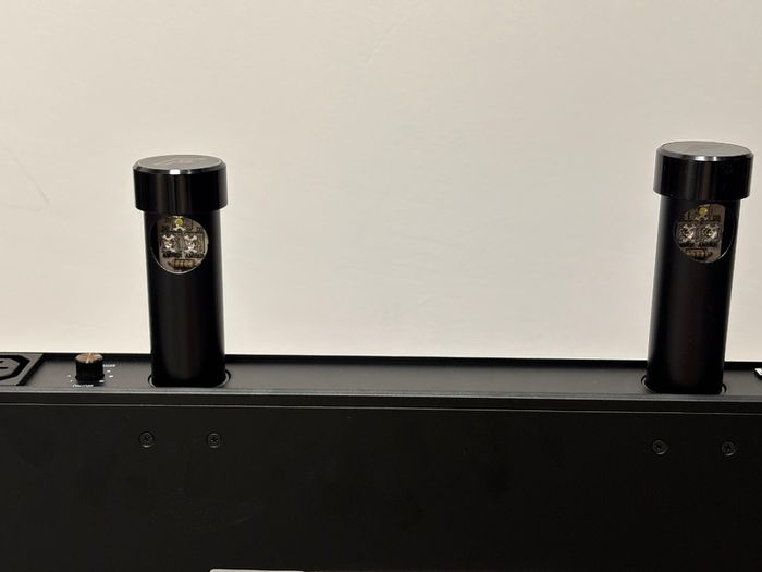 Furman PL8 CE Rack Power Conditioner With Rack Lights