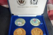Queen Elizabeth II Gold and Silver Jubilee 4-Medallion Limited Edition Set, (2002)