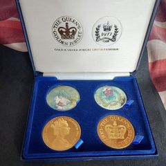 Queen Elizabeth II Gold and Silver Jubilee 4-Medallion Limited Edition Set, (2002)