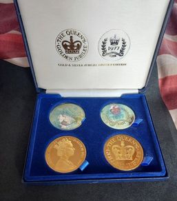 Queen Elizabeth II Gold and Silver Jubilee 4-Medallion Limited Edition Set, (2002)