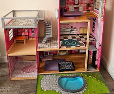 KidKraft Uptown Wooden Dolls House Massive, Fully Loaded, Like New