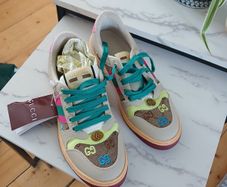 Ladies trainers