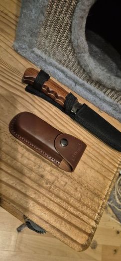 hunting/camping knifes