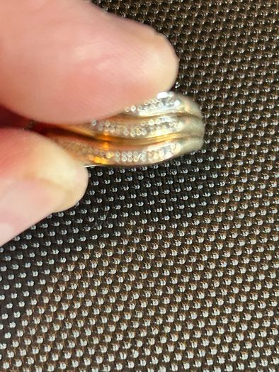 Ladies 9ct Gold Diamond Ring yellow white and rose gold top