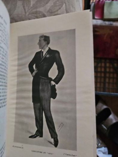 Herbert Beerbohm Tree. Some Memories Of Him And Of His Art Collected By Max Beerbohm. Hardback Second Edition With 57 Illustrations.  In Good Condition   See Photos For Same.
