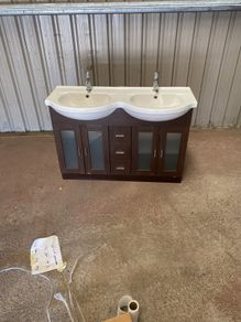 Double vanity unit for sale
