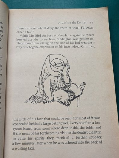Vintage Paddington Bear Paperback Lot: 2-Book Armada Lions Set (Paddington Abroad & Paddington Takes the Air)