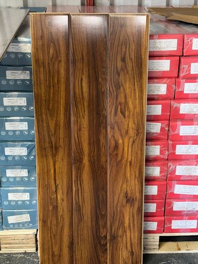 Brand new high gloss flooring